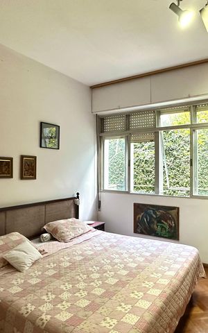 Casa à venda com 1000m², 3 quartos e 2 vagas Casa à venda com 1000m², 3 quartos e 2 vagasSuíte