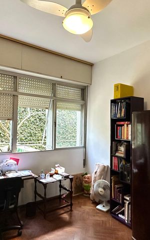 Casa à venda com 1000m², 3 quartos e 2 vagas Casa à venda com 1000m², 3 quartos e 2 vagasQuarto