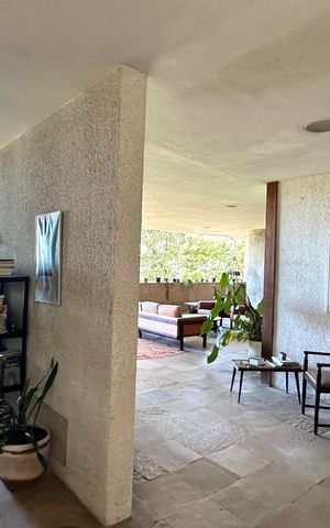 Casa à venda com 1000m², 3 quartos e 2 vagas Casa à venda com 1000m², 3 quartos e 2 vagasÁrea externa