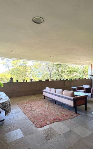 Casa à venda com 1000m², 3 quartos e 2 vagas Casa à venda com 1000m², 3 quartos e 2 vagasSala 2