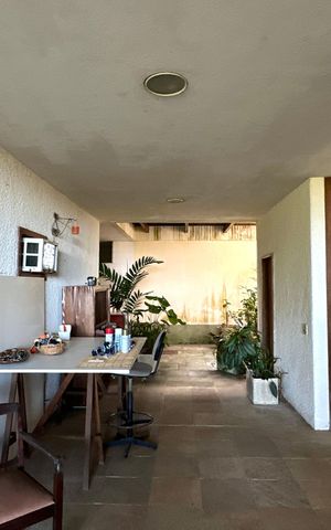 Casa à venda com 1000m², 3 quartos e 2 vagas Casa à venda com 1000m², 3 quartos e 2 vagasCorredor