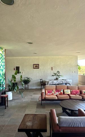 Casa à venda com 1000m², 3 quartos e 2 vagas Casa à venda com 1000m², 3 quartos e 2 vagasSala 2