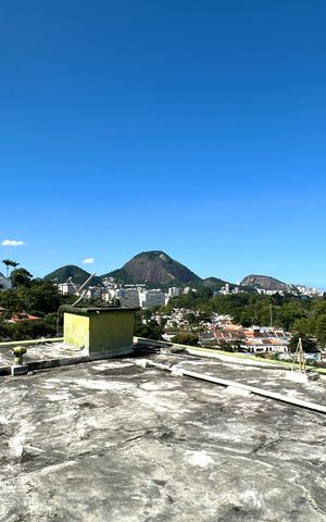 Casa à venda com 1000m², 3 quartos e 2 vagas Casa à venda com 1000m², 3 quartos e 2 vagasÁrea externa