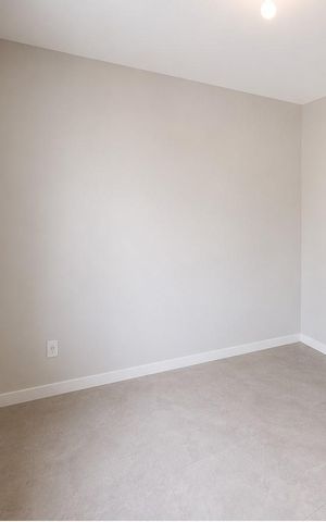 Casa para alugar com 340m², 5 quartos e 3 vagas Casa para alugar com 340m², 5 quartos e 3 vagasQuarto 2