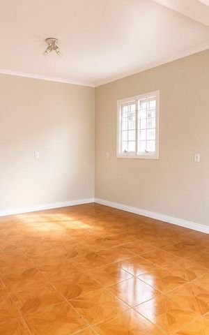 Casa para alugar com 340m², 5 quartos e 3 vagas Casa para alugar com 340m², 5 quartos e 3 vagasÁrea comum