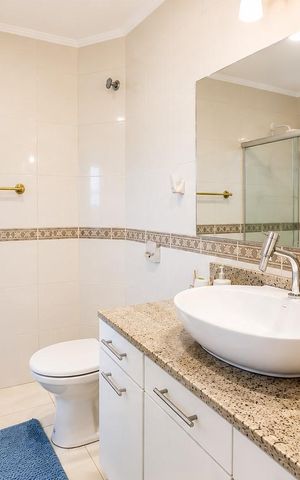 Casa para alugar com 340m², 5 quartos e 3 vagas Casa para alugar com 340m², 5 quartos e 3 vagasÁrea comum