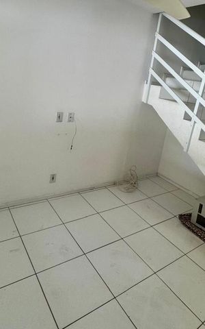 Casa de condomínio para alugar com 70m², 2 quartos e 1 vaga Casa de condomínio para alugar com 70m², 2 quartos e 1 vagaSala