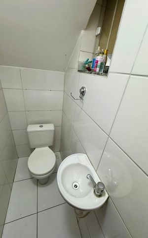 Casa de condomínio para alugar com 70m², 2 quartos e 1 vaga Casa de condomínio para alugar com 70m², 2 quartos e 1 vagaBanheiro