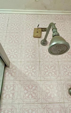 Apartamento à venda com 163m², 3 quartos e 1 vaga Apartamento à venda com 163m², 3 quartos e 1 vagaBanheiro da Suíte