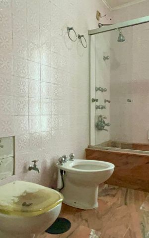 Apartamento à venda com 163m², 3 quartos e 1 vaga Apartamento à venda com 163m², 3 quartos e 1 vagaBanheiro da Suíte