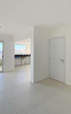 Apartamento à venda com 94m², 3 quartos e 3 vagas Apartamento à venda com 94m², 3 quartos e 3 vagasSala