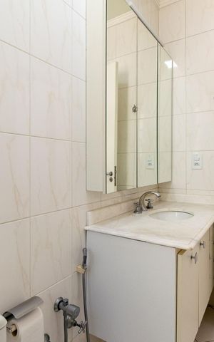 Casa de condomínio à venda com 133m², 3 quartos e 3 vagas Casa de condomínio à venda com 133m², 3 quartos e 3 vagasBanheiro da Suíte