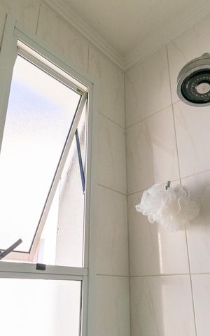 Casa de condomínio à venda com 133m², 3 quartos e 3 vagas Casa de condomínio à venda com 133m², 3 quartos e 3 vagasBanheiro da Suíte
