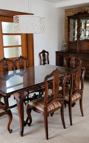 Casa de condomínio à venda com 332m², 5 quartos e 4 vagas Casa de condomínio à venda com 332m², 5 quartos e 4 vagasSala de Jantar