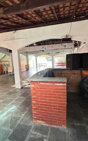 Casa para alugar com 400m², 2 quartos e 1 vagaChurrasqueira