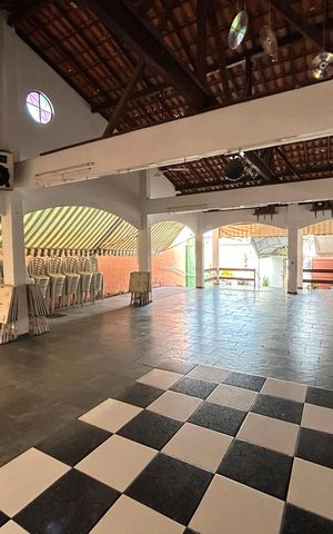 Casa para alugar com 400m², 2 quartos e 1 vagaÁrea comum - Salão de festas