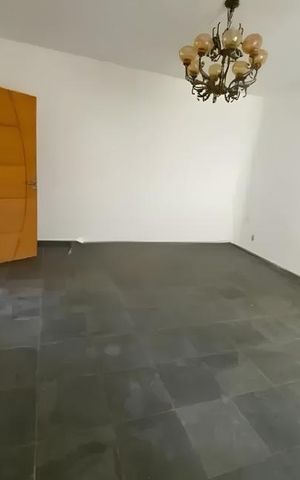 Casa para alugar com 180m², 3 quartos e 2 vagasSala