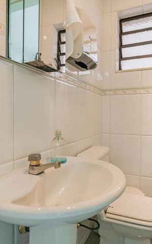 Casa à venda com 180m², 4 quartos e 3 vagasBanheiro