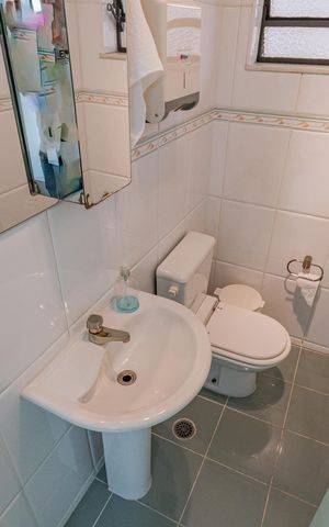 Casa à venda com 180m², 4 quartos e 3 vagasBanheiro