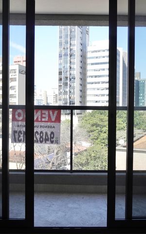 Apartamento à venda com 93m², 3 quartos e 2 vagas Apartamento à venda com 93m², 3 quartos e 2 vagasQuarto 2 (semi suíte) - Varanda