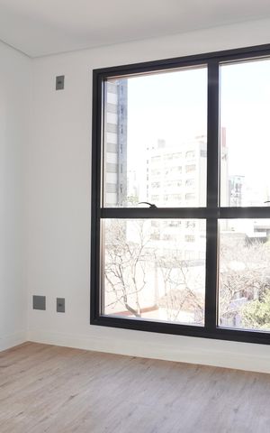 Apartamento à venda com 93m², 3 quartos e 2 vagas Apartamento à venda com 93m², 3 quartos e 2 vagasQuarto 1 (semi suíte)