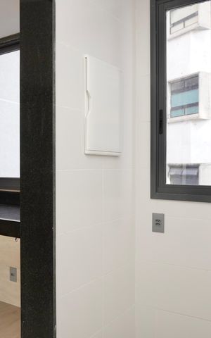 Apartamento à venda com 93m², 3 quartos e 2 vagas Apartamento à venda com 93m², 3 quartos e 2 vagasCozinha e Área de Serviço