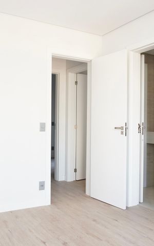 Apartamento à venda com 93m², 3 quartos e 2 vagas Apartamento à venda com 93m², 3 quartos e 2 vagasQuarto 1 (semi suíte)