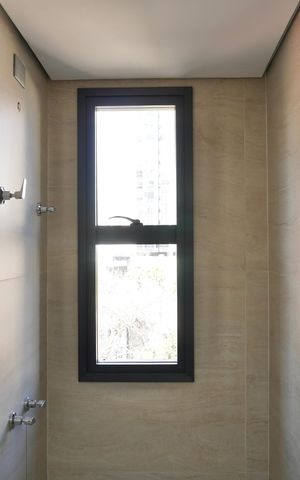 Apartamento à venda com 93m², 3 quartos e 2 vagas Apartamento à venda com 93m², 3 quartos e 2 vagasBanheiro das Semi Suítes