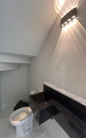 Casa à venda com 90m², 2 quartos e 1 vagaLavabo 