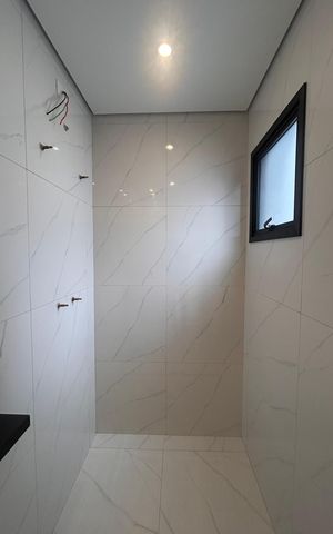 Casa à venda com 90m², 2 quartos e 1 vagaBanheiro da Suíte 1