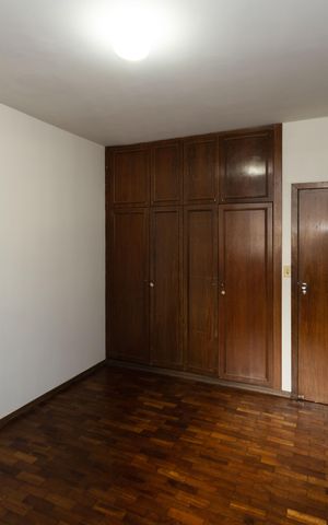 Apartamento para alugar com 270m², 4 quartos e 2 vagas Apartamento para alugar com 270m², 4 quartos e 2 vagasQuarto 1