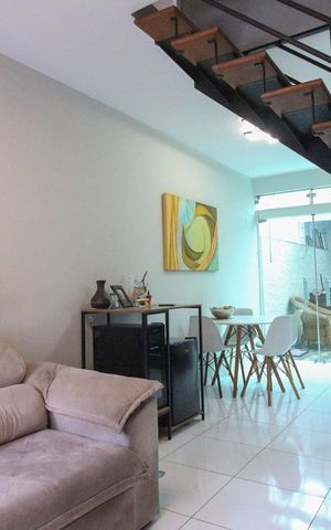 Casa de condomínio à venda com 87m², 2 quartos e 2 vagas