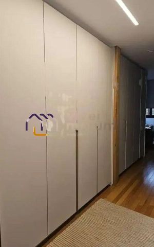 Casa à venda com 280m², 4 quartos e 2 vagas
