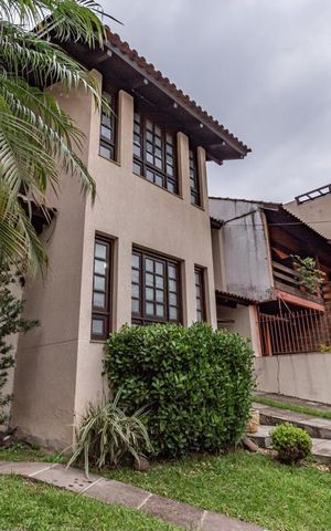 Casa para alugar com 311m², 4 quartos e 4 vagas