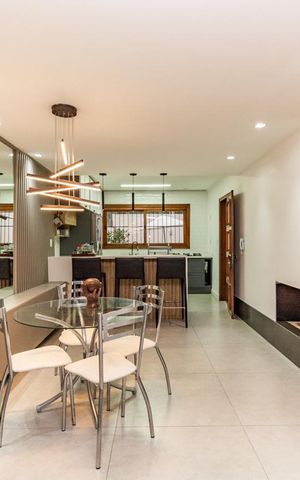 Casa para alugar com 311m², 4 quartos e 4 vagas