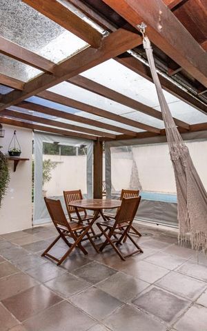 Casa para alugar com 311m², 4 quartos e 4 vagas