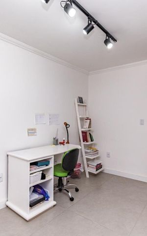 Casa para alugar com 311m², 4 quartos e 4 vagas