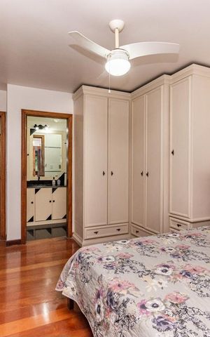 Casa para alugar com 311m², 4 quartos e 4 vagas