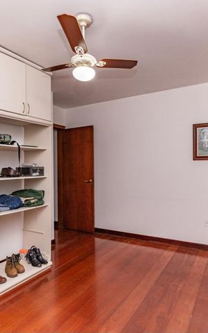 Casa para alugar com 311m², 4 quartos e 4 vagas