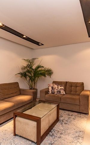 Casa para alugar com 311m², 4 quartos e 4 vagas