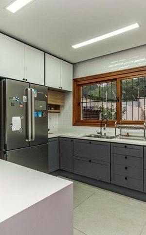 Casa para alugar com 311m², 4 quartos e 4 vagas