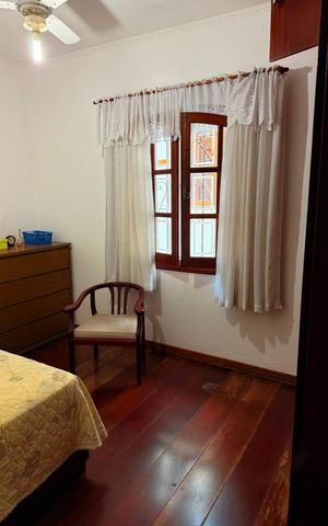 Casa à venda com 203m², 3 quartos e 4 vagas Casa à venda com 203m², 3 quartos e 4 vagasQuarto