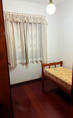 Casa à venda com 203m², 3 quartos e 4 vagas Casa à venda com 203m², 3 quartos e 4 vagasQuarto