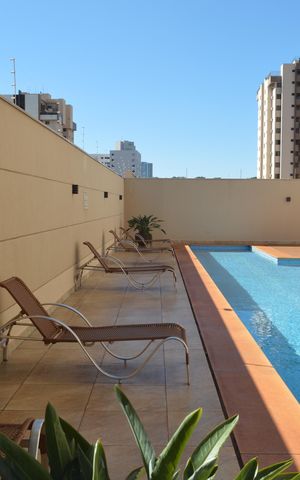 Apartamento para alugar com 103m², 4 quartos e 2 vagasÁrea comum - Piscina