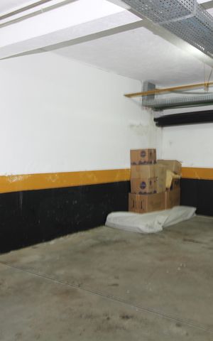 Casa de condomínio à venda com 68m², 2 quartos e 1 vagaGaragem