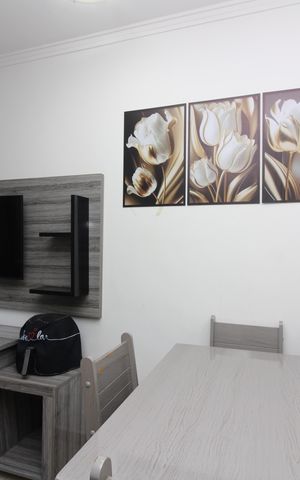 Casa de condomínio à venda com 68m², 2 quartos e 1 vagaSala