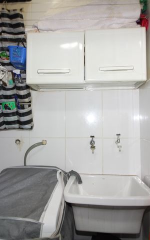 Casa de condomínio à venda com 68m², 2 quartos e 1 vagaÁrea de Serviço