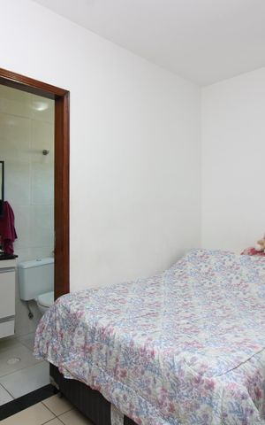 Casa de condomínio à venda com 68m², 2 quartos e 1 vagaSuíte 1