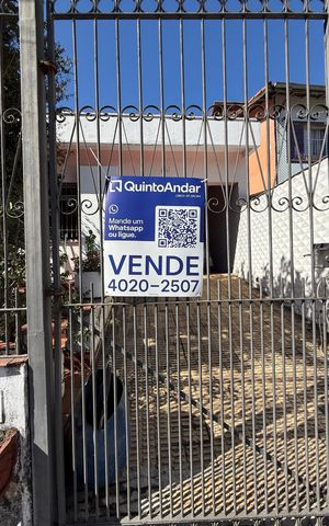 Casa à venda com 350m², 3 quartos e 3 vagas Casa à venda com 350m², 3 quartos e 3 vagasPlaca