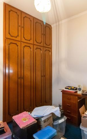Casa à venda com 350m², 3 quartos e 3 vagas Casa à venda com 350m², 3 quartos e 3 vagasQuarto